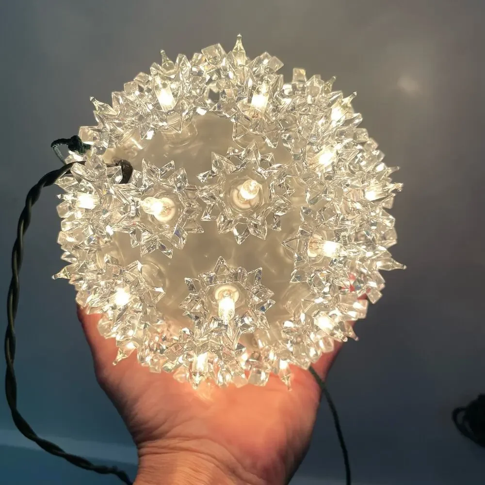 Pottery Barn Lighted Sphere Starlight Ball Cluster White Round Globe Plug In
